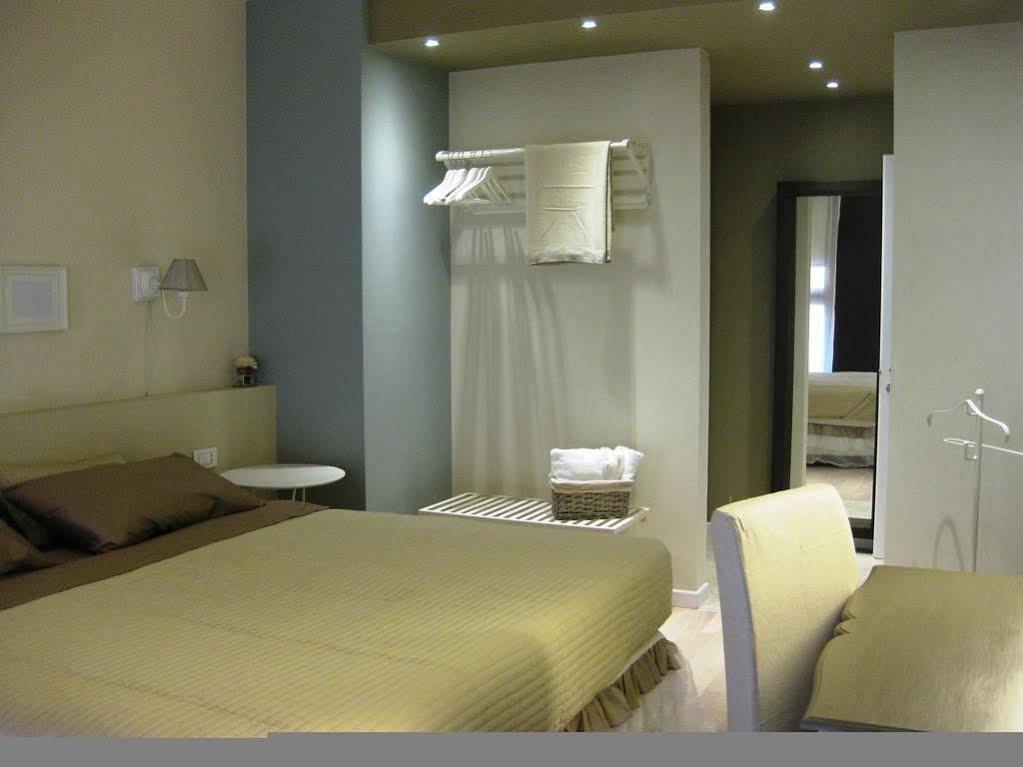 Bed In Bo Saragozza Hotell Bologna Eksteriør bilde
